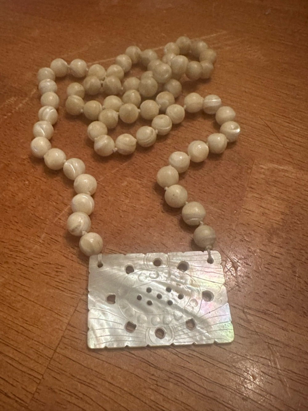 Vintage Handcrafted Mother of Pearl Pendant Necklace
